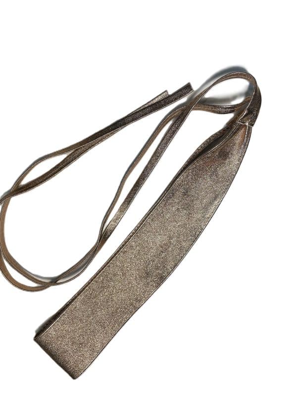 Wide waist belt in genuine leather